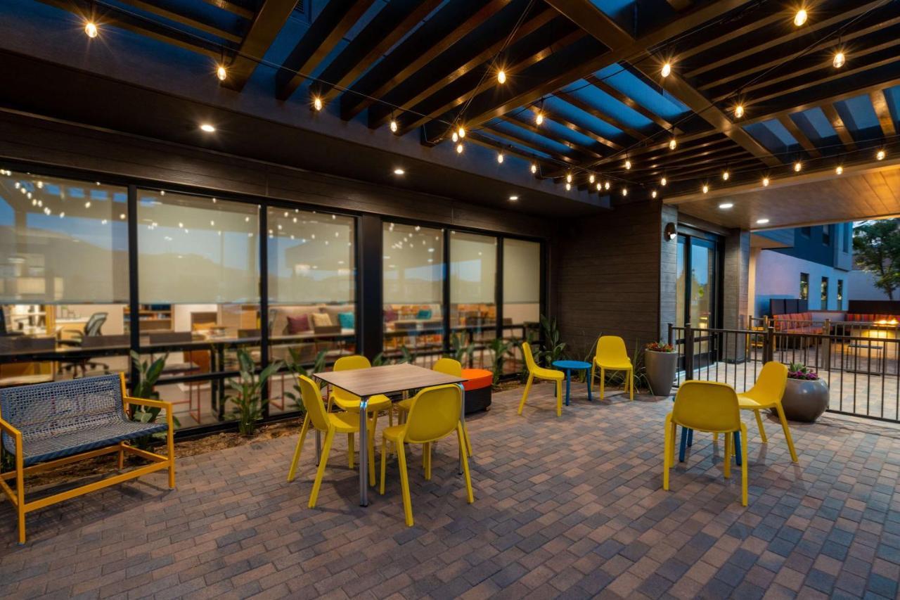 Home2 Suites Corona, Ca エクステリア 写真